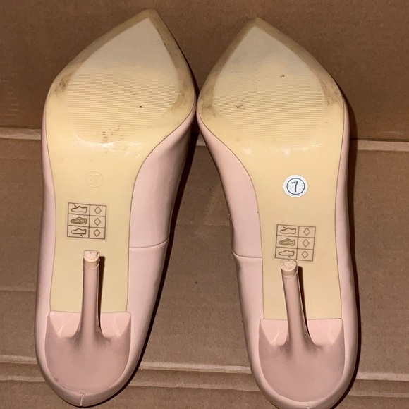 Shoes - Picture 6 of 6